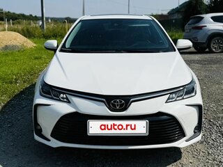 2022 Toyota Corolla XII (E210), белый, 2000000 рублей, вид 1