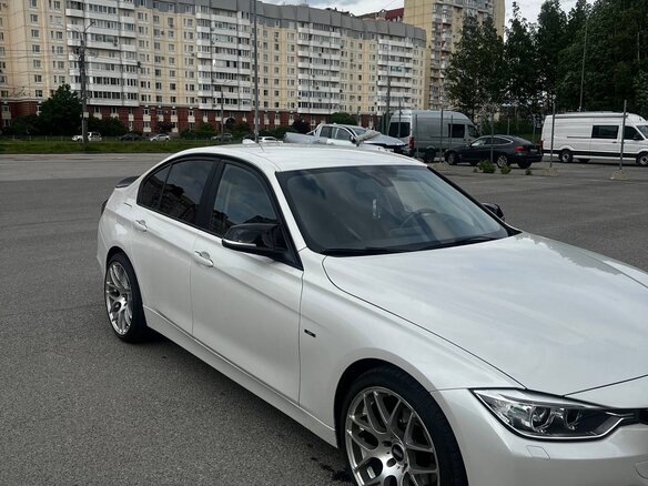 2014 BMW 3 серии 320i VI (F3x), белый, 1780000 рублей