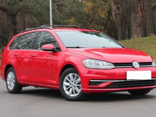2019 Volkswagen Golf SportWagen VII Рестайлинг, красный, 1400000 рублей, вид 3