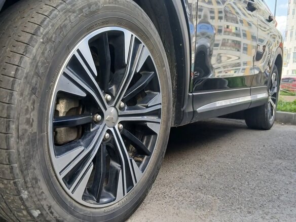 2020 Mitsubishi Eclipse Cross I, чёрный, 2000000 рублей - вид 6