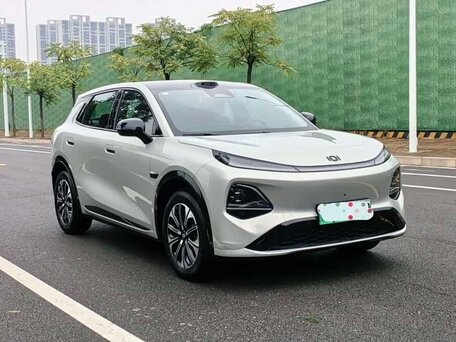 2026 Changan Qiyuan Q05 51.9 kWh II, серебристый, 2370000 рублей, вид 3