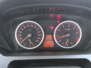 2008 BMW 6 серии 630i II (E63/E64) Рестайлинг, белый, 1500000 рублей, вид 2
