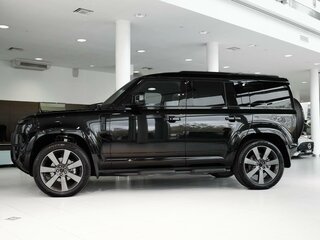 2026 Land Rover Defender 110 II, чёрный, 16400000 рублей, вид 4