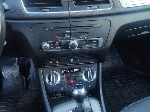 2013 Audi Q3 I (8U), оранжевый, 1650000 рублей - вид 11