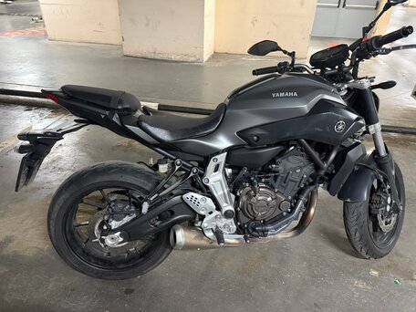 2015 Yamaha MT-07 (FZ-07), серый, 600000 рублей, вид 3