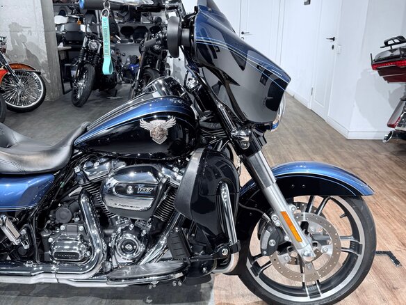 2018 Harley-Davidson Street Glide, синий, 1999000 рублей - вид 13
