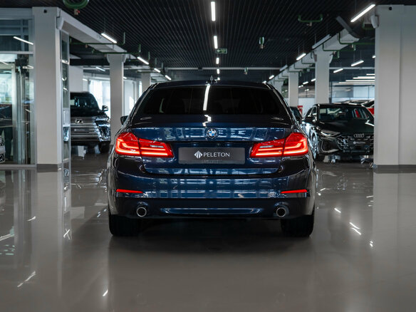2018 BMW 5 серии 520d xDrive VII (G30/G31/G38), синий - вид 5