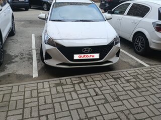 2018 Hyundai Solaris II, белый, 990000 рублей, вид 5
