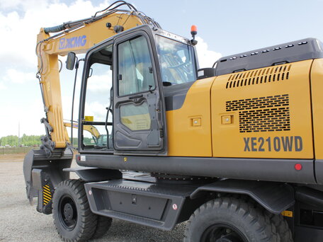 2025 XCMG XE210W, золотистый, 15200000 рублей, вид 3