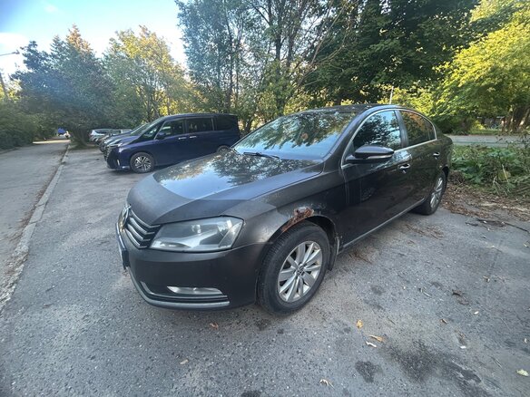 2012 Volkswagen Passat B7, коричневый, 700000 рублей - вид 2