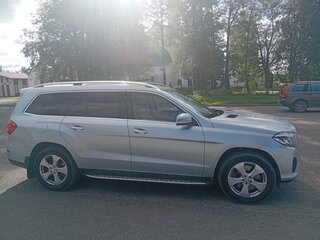 2016 Mercedes-Benz GLS 500 I (X166), серебристый, 3450000 рублей, вид 4