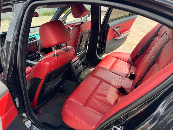 2008 BMW 3 серии 325i V (E90/E91/E92/E93) Рестайлинг, чёрный, 1200000 рублей - вид 4