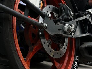 2024 KTM 390 Duke, оранжевый, 540000 рублей, вид 3
