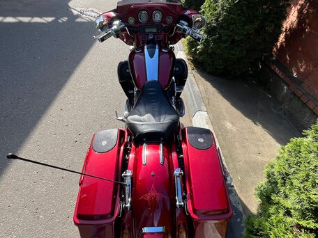 2011 Harley-Davidson CVO Street Glide, красный, 1500000 рублей, вид 3