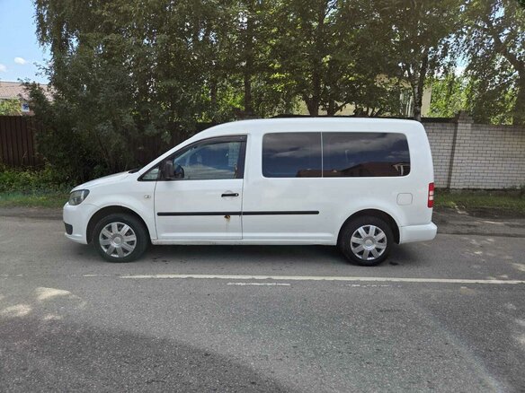2012 Volkswagen Caddy III Рестайлинг, белый, 1300000 рублей - вид 5