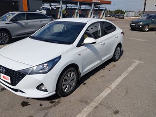 2021 Hyundai Solaris II Рестайлинг, белый, 1450000 рублей, вид 3