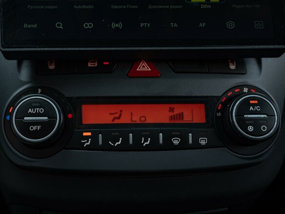 2007 Kia Ceed I, бежевый - вид 13