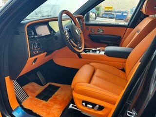 2026 Rolls-Royce Cullinan Black Badge I Рестайлинг (Series II), серый, 69000000 рублей, вид 5