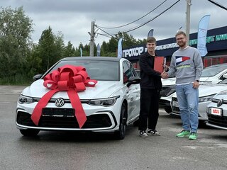 2022 Volkswagen Golf VIII, белый, 2196000 рублей, вид 3