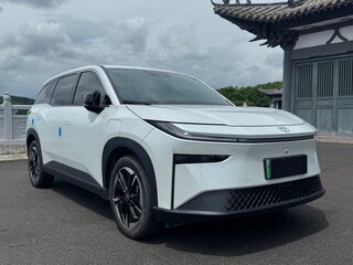 2025 Toyota bZ3X 50 kWh, белый, 2500000 рублей, вид 1
