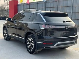 2023 Volkswagen Tayron I Рестайлинг, чёрный, 2020004 рублей, вид 4