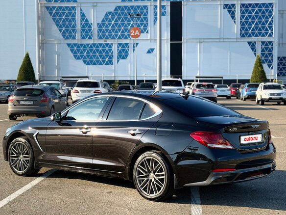 2018 Genesis G70 I, чёрный, 2350000 рублей - вид 4