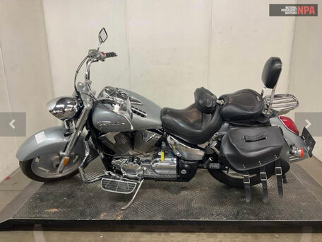 2005 Honda VTX 1300, серый, 580000 рублей, вид 2