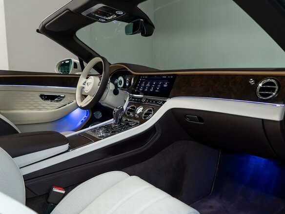 2025 Bentley Continental GT Speed IV, серый, 48865000 рублей - вид 34