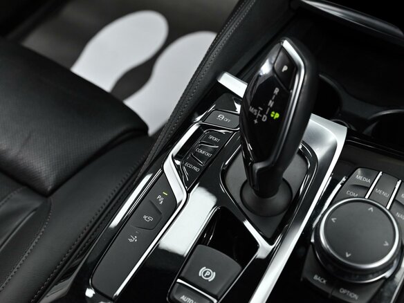 2017 BMW 6 серии Gran Turismo 640d xDrive IV (G32), чёрный, 3249000 рублей - вид 12