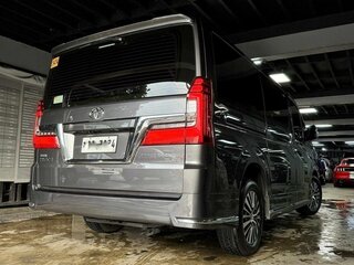2024 Toyota HiAce H300, серый, 7500000 рублей, вид 2
