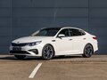 2018 Kia Optima IV Рестайлинг, белый, 1695000 рублей