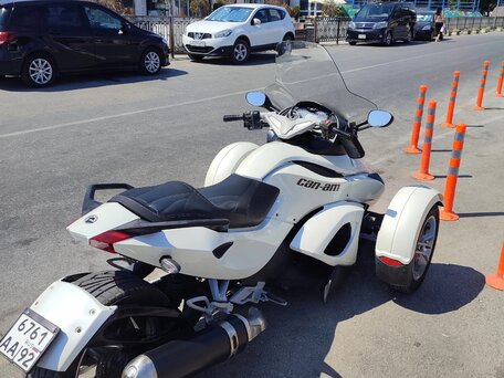 2012 BRP Can-Am Spyder, белый, 690000 рублей, вид 2