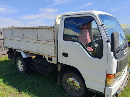 1995 Isuzu Elf (N-series), белый, 1300000 рублей, вид 4