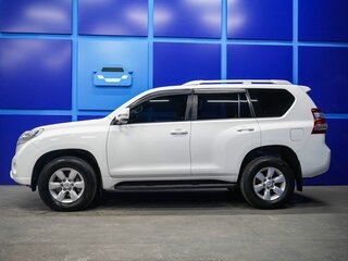 2015 Toyota Land Cruiser Prado 150 Series Рестайлинг 1, белый, 3250000 рублей, вид 3