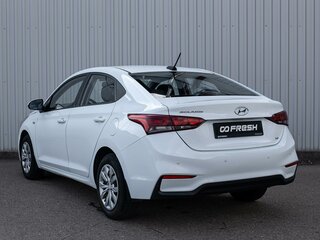 2017 Hyundai Solaris II, белый, 1139000 рублей, вид 2