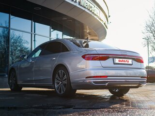 2021 Audi A8 Long 50 TDI IV (D5), серый, 5650000 рублей, вид 2