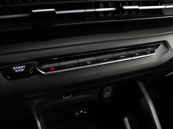 2023 Livan X3 Pro, белый - вид 16