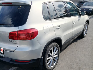 2012 Volkswagen Tiguan I Рестайлинг, серебристый, 1450000 рублей, вид 3
