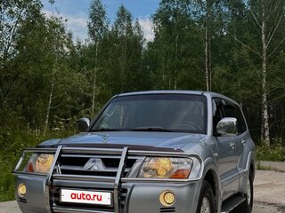 2004 Mitsubishi Pajero III Рестайлинг, серебристый, 1000000 рублей, вид 3