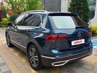 2023 Volkswagen Tiguan II Рестайлинг, синий, 3050000 рублей, вид 4