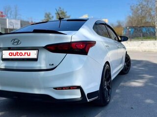 2018 Hyundai Solaris II, белый, 1250000 рублей, вид 1