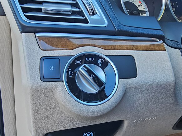 2015 Mercedes-Benz E-Класс 200 IV (W212, S212, C207) Рестайлинг, белый, 2000000 рублей - вид 26