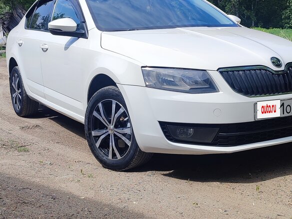 2015 Skoda Octavia III (A7), белый, 820000 рублей - вид 1