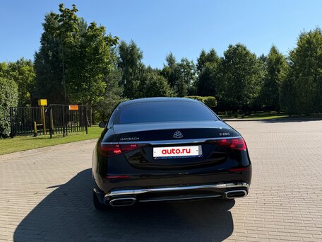 2023 Mercedes-Benz Maybach S-Класс 680 II (Z223), чёрный, вид 3
