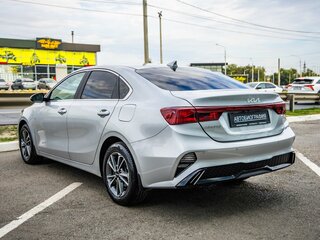 2021 Kia Cerato IV Рестайлинг, серебристый, 1998000 рублей, вид 5