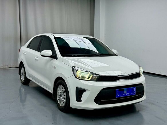2023 Kia Pegas, белый, 880000 рублей