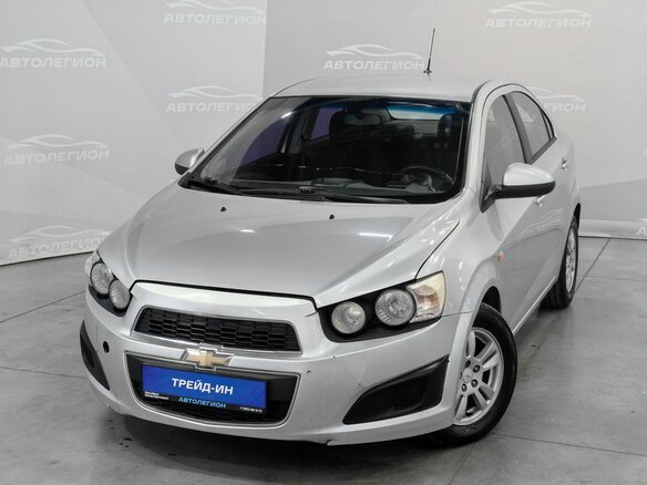 2014 Chevrolet Aveo II, серебристый, 550000 рублей - вид 18