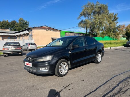 2017 Volkswagen Polo V Рестайлинг, чёрный, 990000 рублей, вид 1
