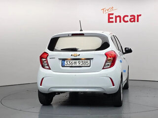 2022 Chevrolet Spark IV Рестайлинг, белый, 908000 рублей, вид 4