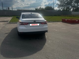 2021 Toyota Camry VIII (XV70), белый, 1900000 рублей, вид 2